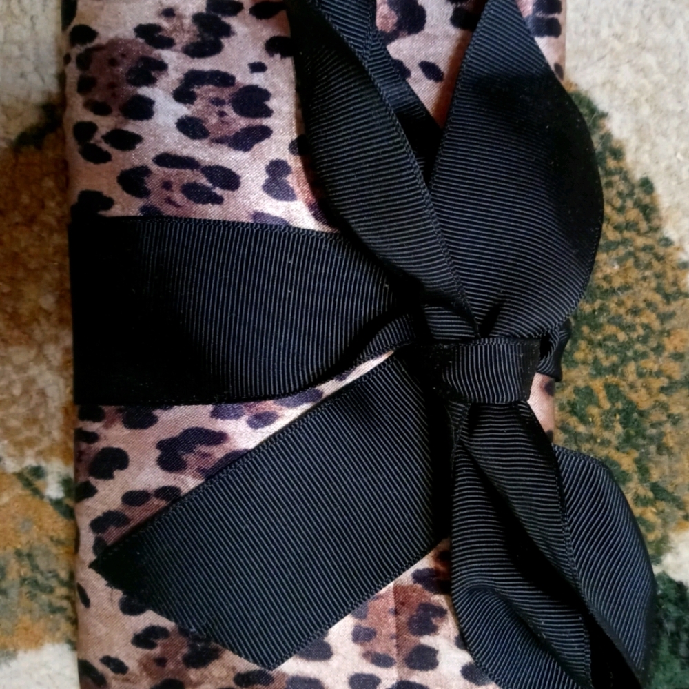 Leopard print clutch